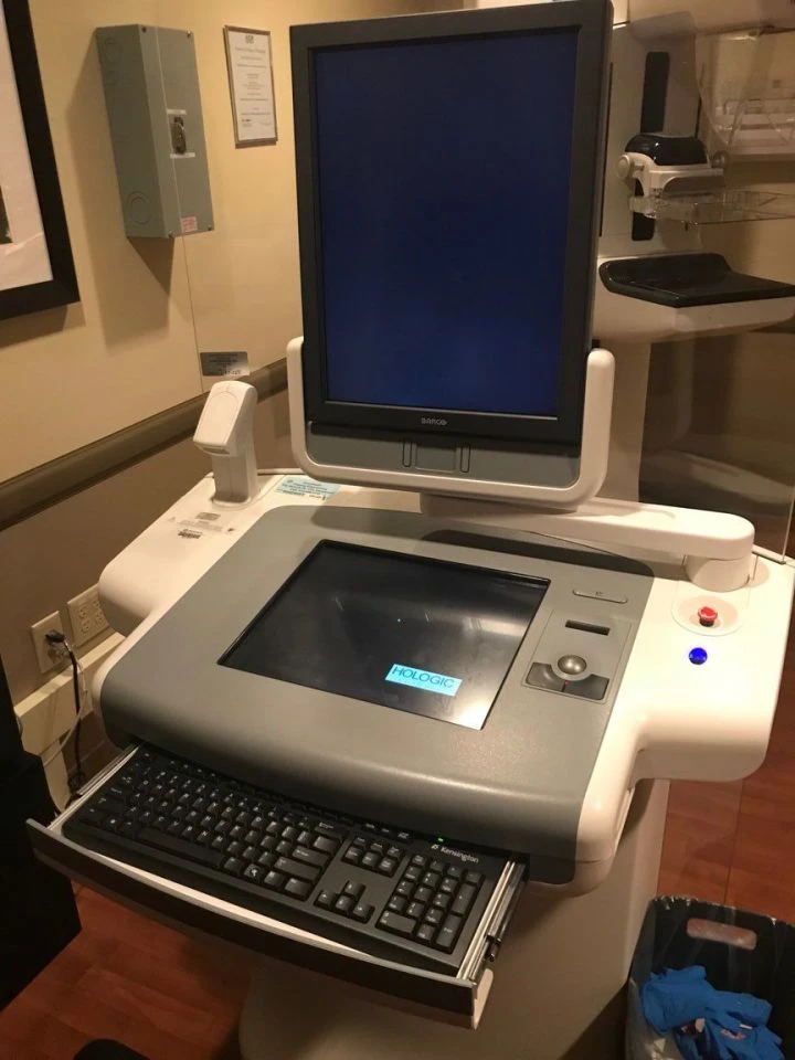 Hologic Selenia Dimensions 2D Digital Mammography System, 2012 — Radiology & Capital Imaging — view 3