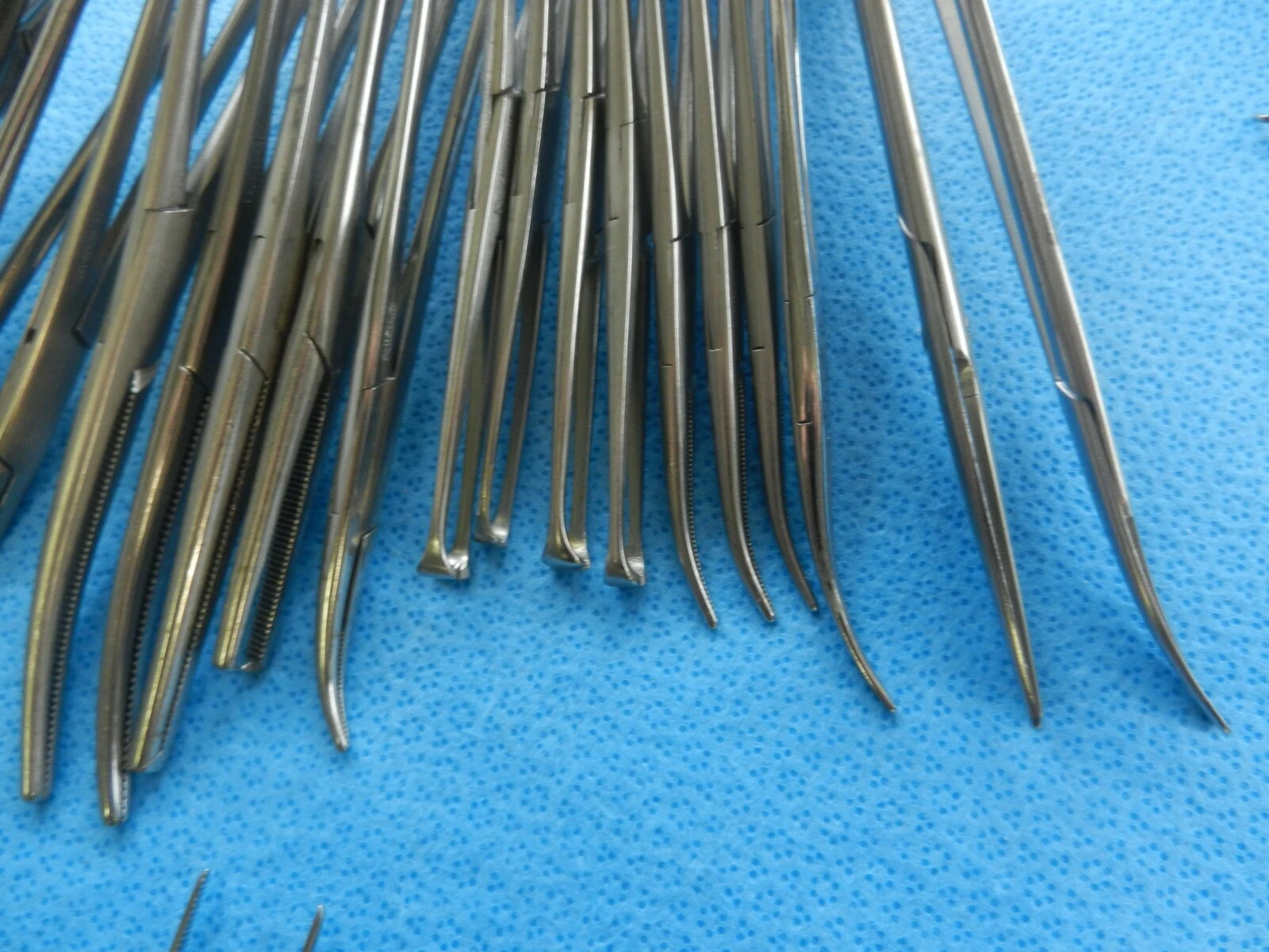 Laparoscopic Cholecystectomy Instrument Set with Case, Conmed and Stryker — Instruments — view 5