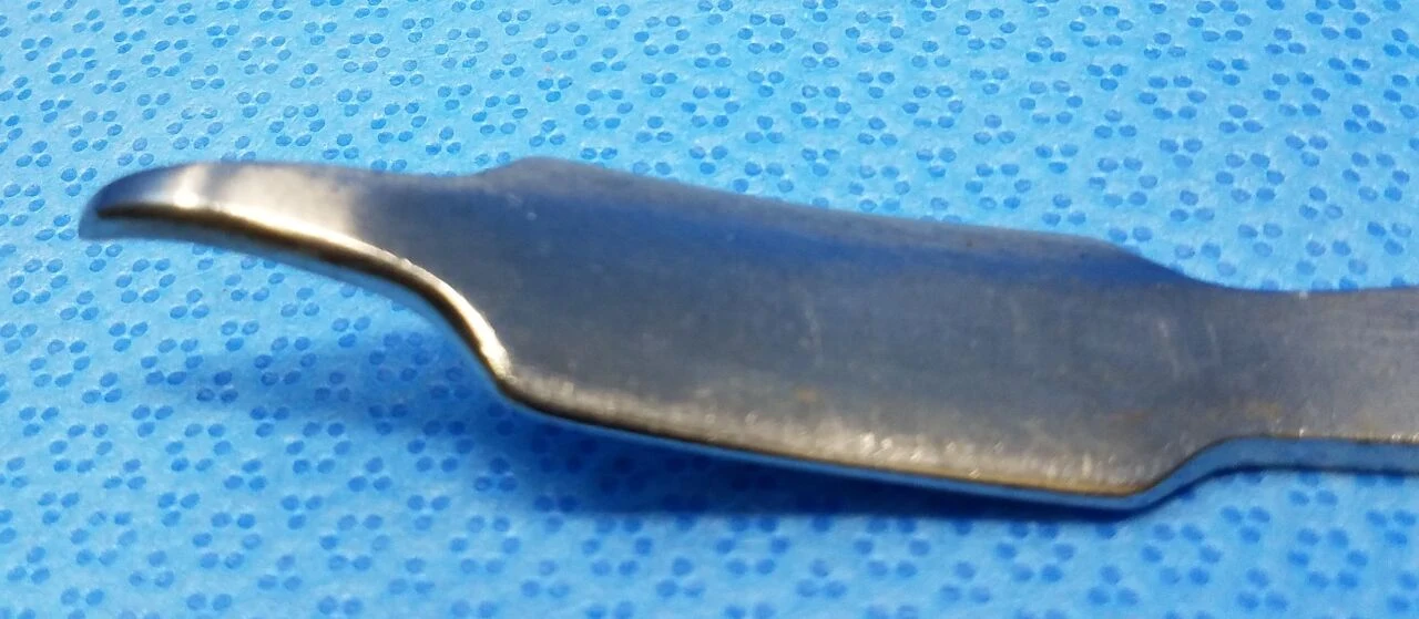 Synthes 399.21 Hohmann Retractor, Short Narrow 18 mm — Instruments — view 2