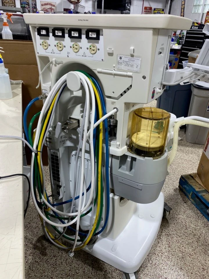 GE Aespire 7900 Anesthesia Machine with PSVPro Ventilator, 8 Available — Anesthesia & Respiratory — view 4