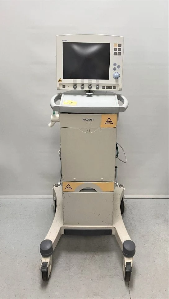 Maquet Servo-i Universal Ventilator v7.0 with 4 Batteries