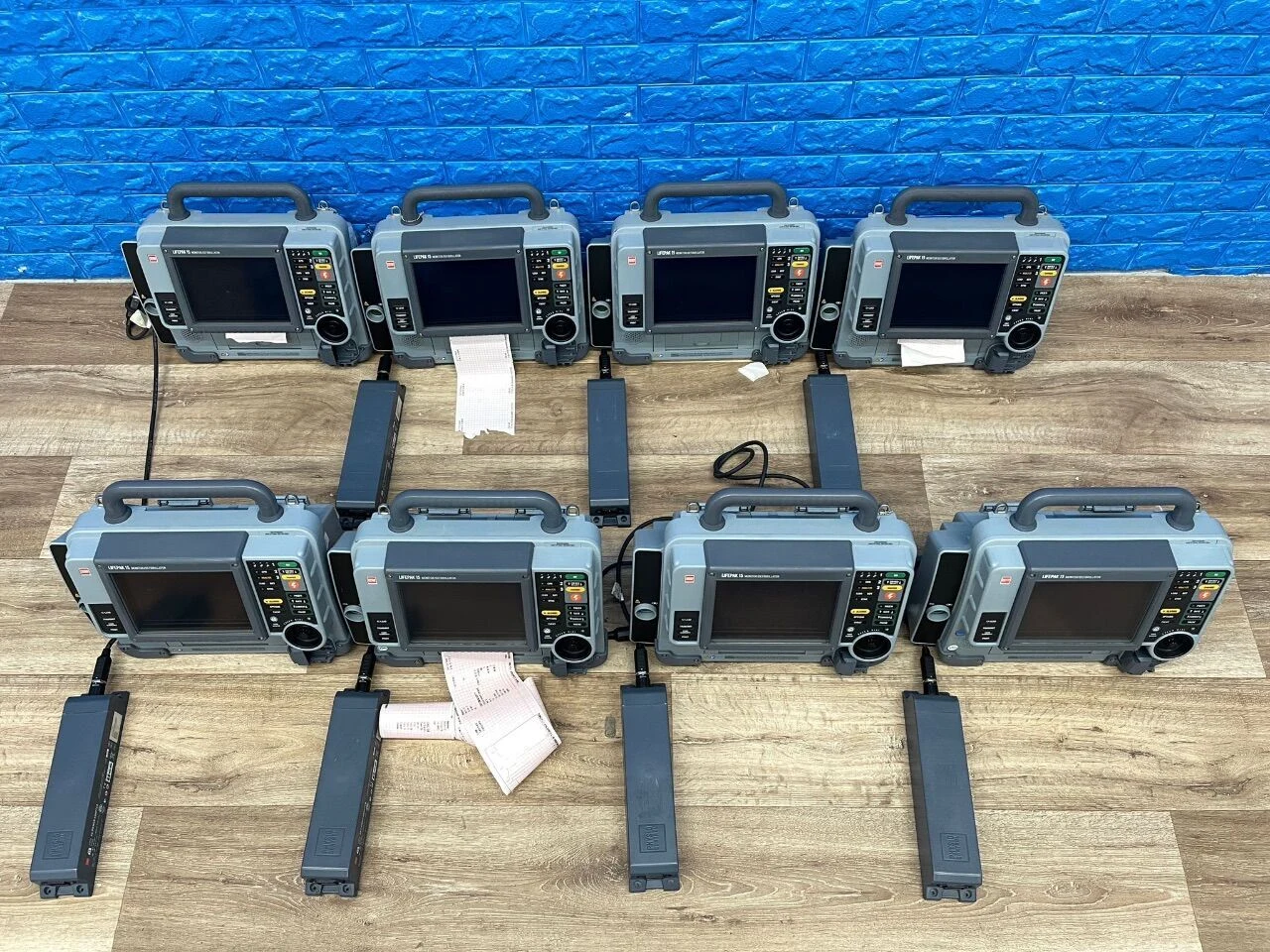 Physio-Control Lifepak 15 Monitor Defibrillators, Lot of 8 with Pacing, Fully Tested — Defibrillators & ECG — view 2