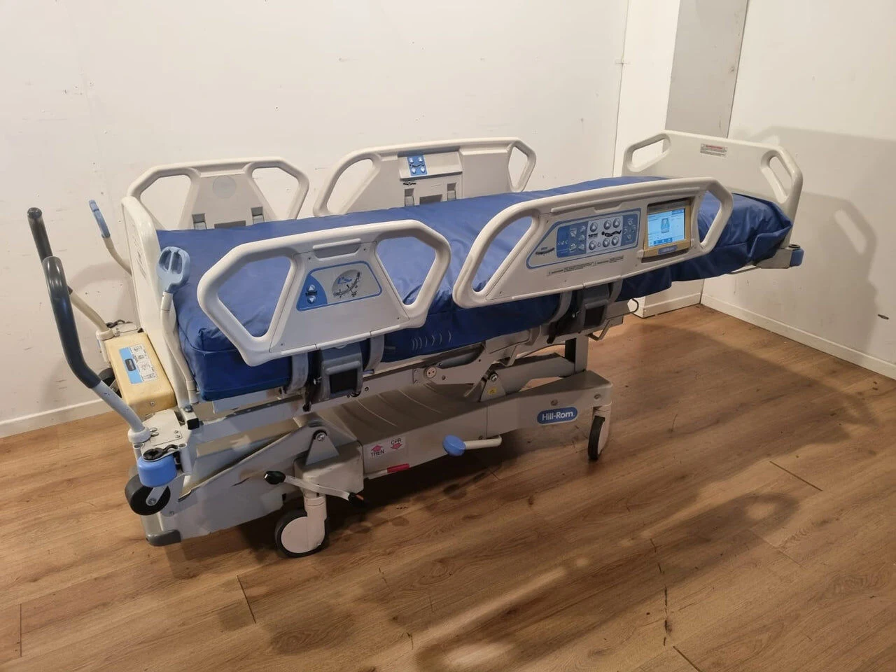 Hill-Rom TotalCare P1900 ICU Bed with Integrated Air Mattress — Hospital Furniture & OR Tables — view 8