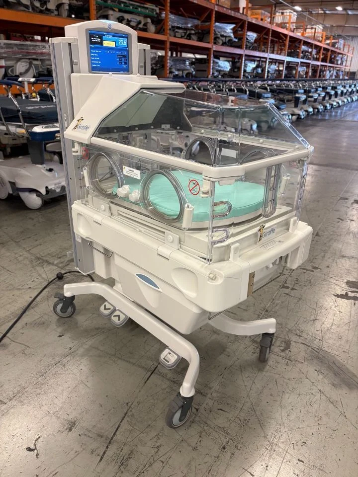 GE Giraffe OmniBed Incubator and Warmer, Refurbished, 4 Available