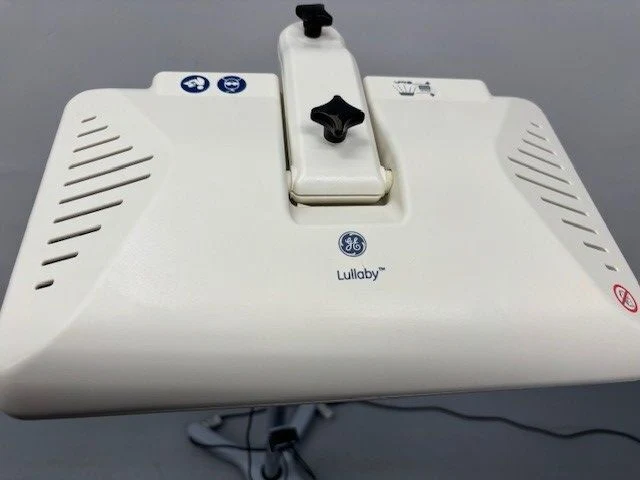GE Lullaby LED Phototherapy System, 2015, 2,189 Hours — Neonatal & Maternity — view 3