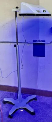 Natus neoBLUE LED Phototherapy Lamp with Stand — Neonatal & Maternity — view 3