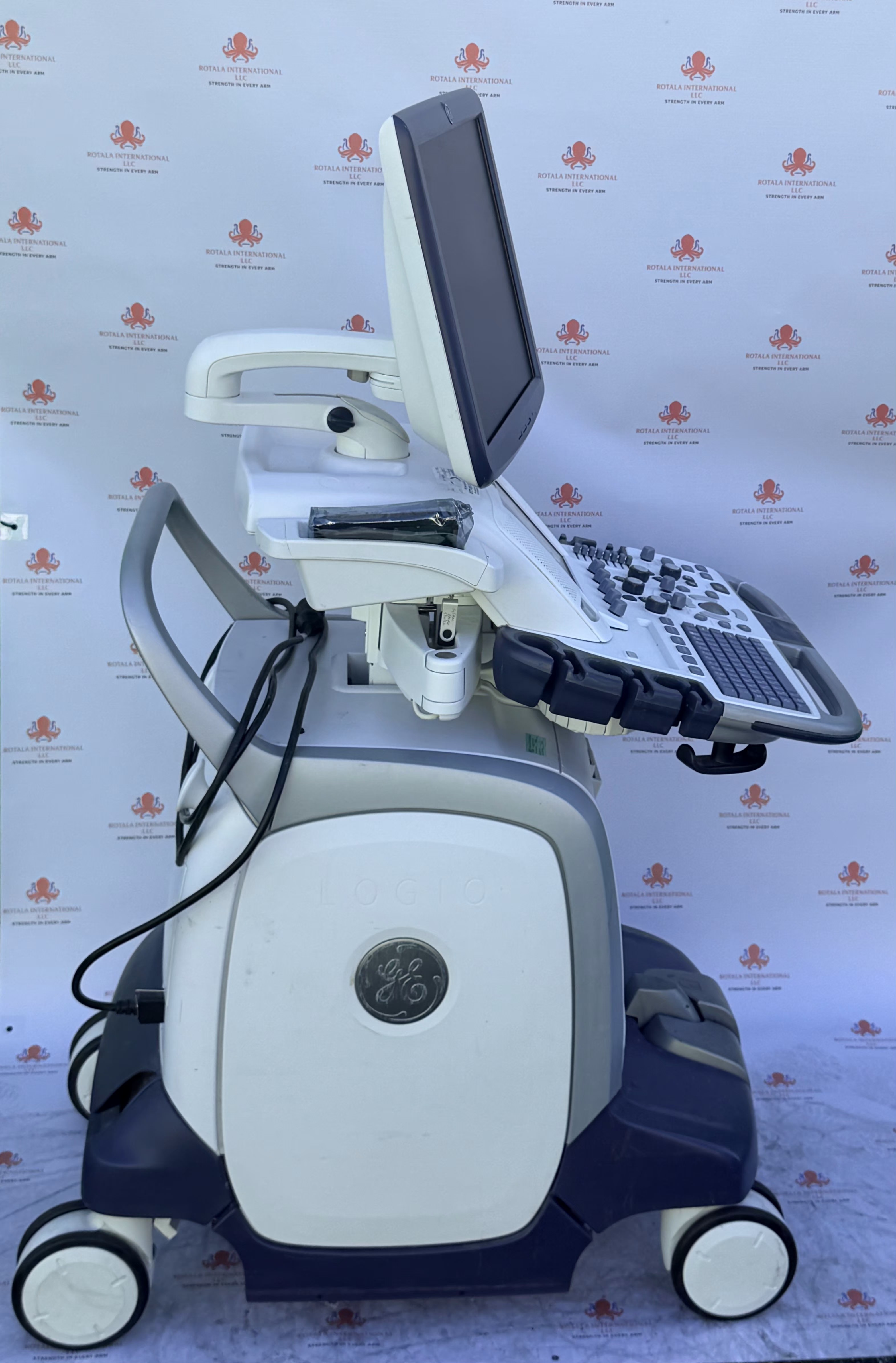 GE LOGIQ E9 Premium Ultrasound System — Ultrasound Machines — view 4