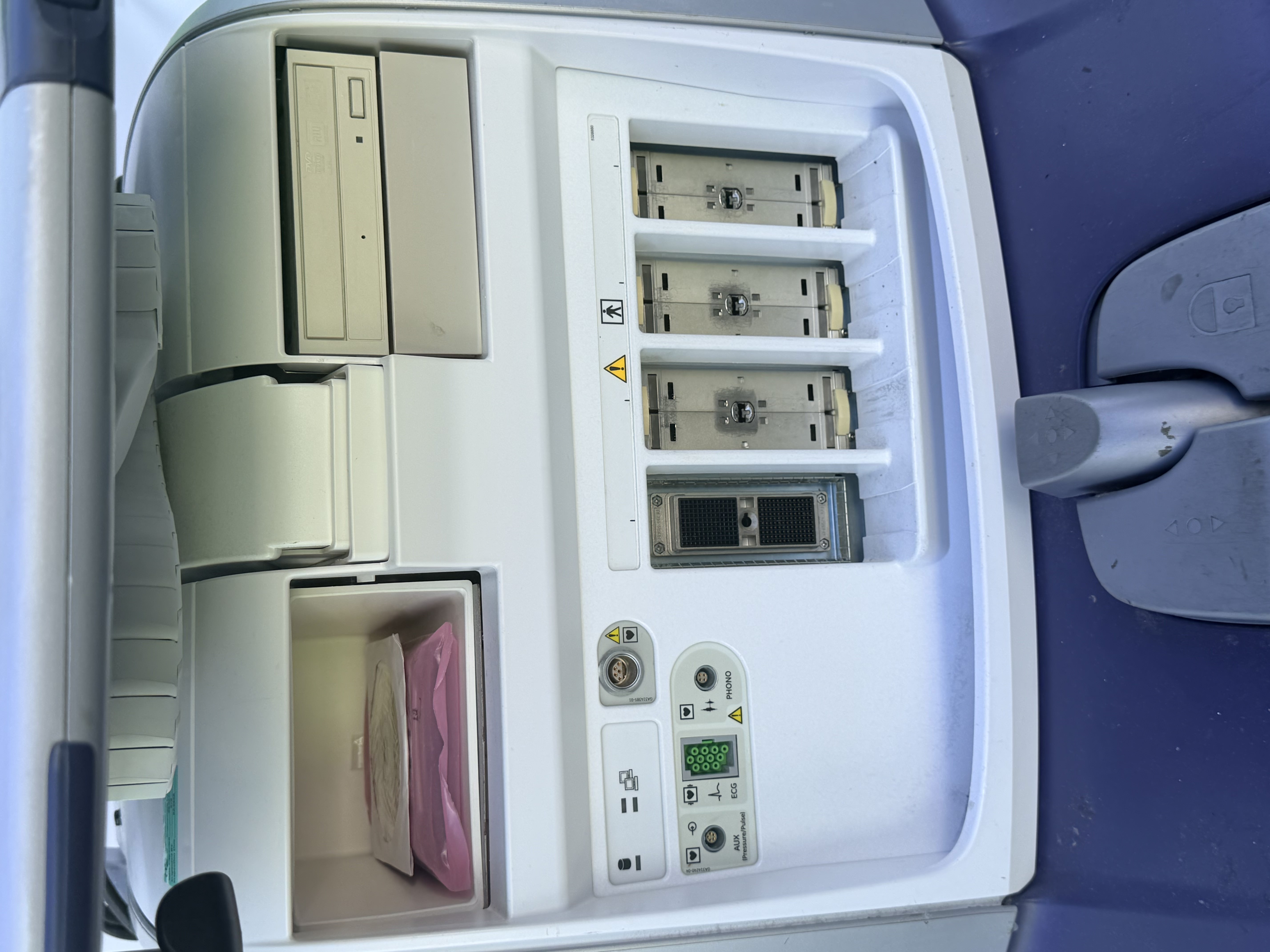 GE LOGIQ E9 Premium Ultrasound System — Ultrasound Machines — view 3